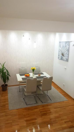  Apartment Joy  Белград